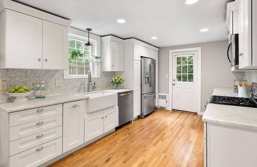 Westwood House | Nature Family Retreat/20 min from Boston and Gillette Stadium.
