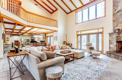 Roxbury House | Nature & Luxury @Lavender Lake Est (Kosher optional)