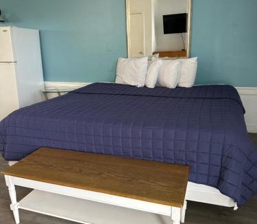 Hampton Hotel | Nautical Motel