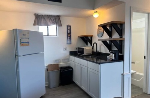 Hampton Hotel | Nautical Motel