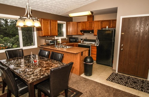 Turnagain Condo | Near Anchorage Airport, Lake Hood And The Cook Inlet Coast