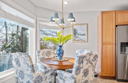 Cape Neddick House | Near Nubble Lighthouse | Walk to Beach | Ocean Views | Rooftop | Sleeps 10