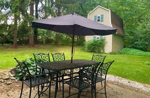Akron Apartment | Near Portage lake,Pro Football HOF,Downtown Akron!
