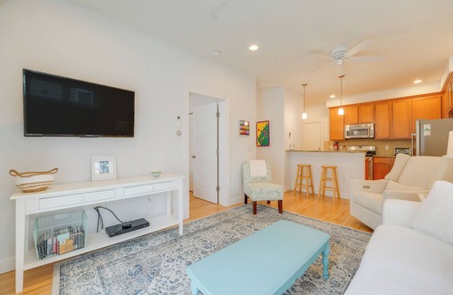 Back Cove House | Near Portland Trails: Walkable Apartment w/Deck