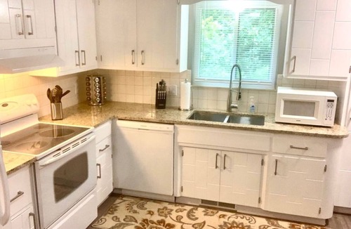 Uniontown House | Near Pro Football HOF,Portage lake,Downtown Akron!