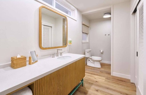 Kaanapali Hotel | Near Whalers Village + Pools and Watersports
