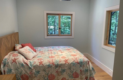 Bridgehampton House | New and Modern Bridgehampton Accommodations