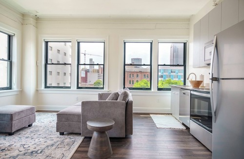 Uptown District Hotel | New! Downtown Condo at The Standard
