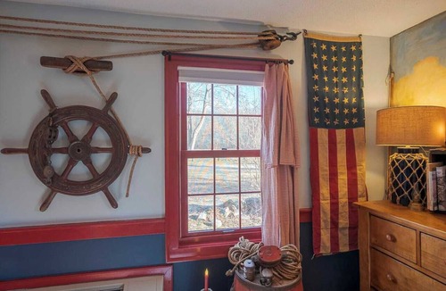 Stonington Apartment | New England Hospitality at the Carriage House Mystic Vacation Rentals LLC