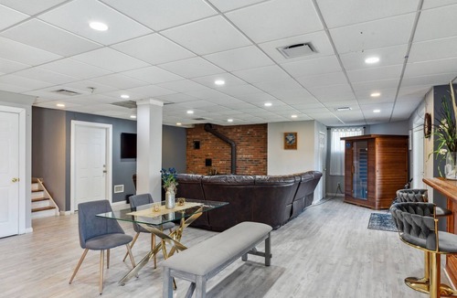 Putnam Valley House | NEW LISTING! Entire Putnam Valley Estate - 5BR Hot Tub Sauna by RedAwning