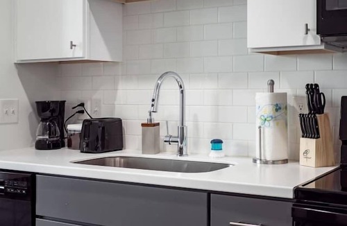 Downtown Columbus Apartment | NEW LOVELY 1BR IN HEART OF COLUMBUS l 24/7 GYM