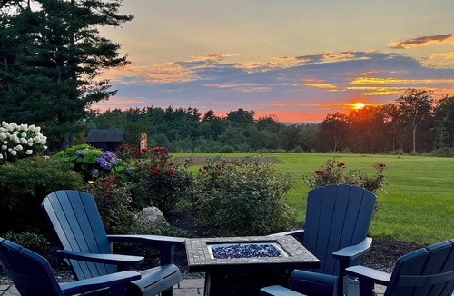 Barnstead House | NEW! Mountain Breeze House +250 Acres Farm And Forest