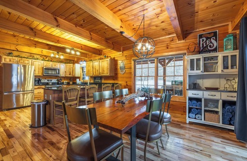 Carbon Hill House | NEW! Pet Friendly! 5 Acres! Pool & Hot Tub!