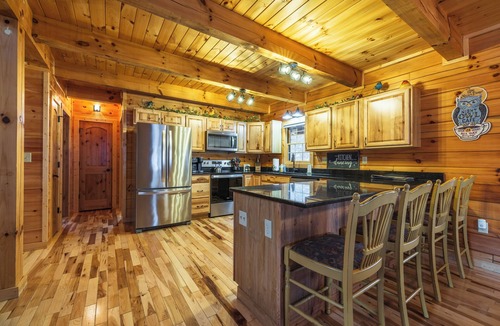 Carbon Hill House | NEW! Pet Friendly! 5 Acres! Pool & Hot Tub!