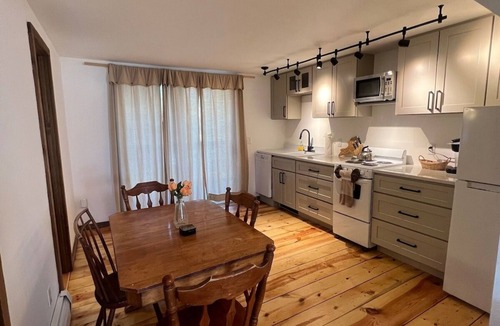 Canaan House | NEW RENO - Chalet-style farm loft near Tanglewood