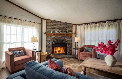 Summerlee House | New!Thuja Hideaway next to NewRiverGorge. Amazing star gazing. Pet friendly!