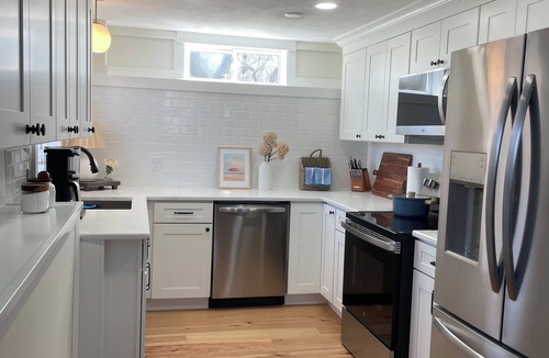 Point Judith House | NEW! Updated rare 9 bedroom, sleeps 18-20 & short walk to Roger Wheeler Beach!