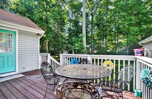 Ocean Pines House | Newley Renovated Beach Home, Min. to Ocean City,1st FL. Master Suite, walk in