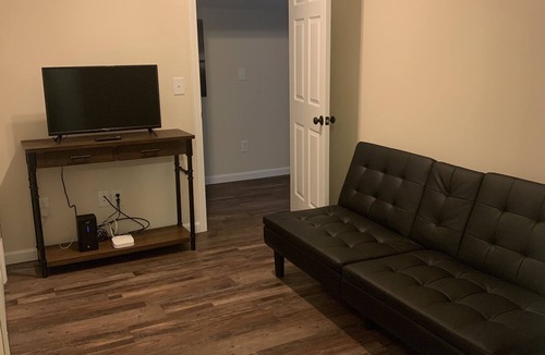 Benton House | "NEWLY BUILT" 3 Bedroom/2Bath House on the Lake