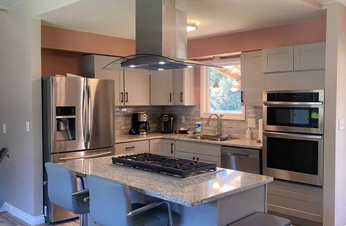 Fairview House | Newly remodeled 3 bedroom home near downtown