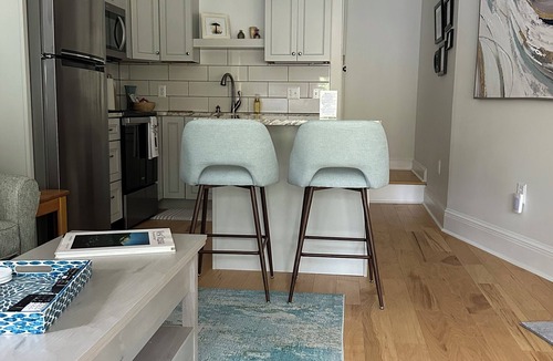 Redstar Apartment | Newly remodeled apartment in a serene setting!