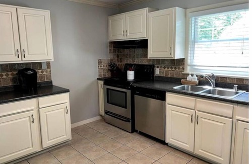 Owensboro House | Newly renovated- 2.5 mi to Downtown Riverfront