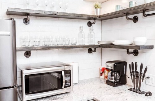 University District Apartment | Newly Renovated(D) OSU/Central ❤Near EVERYTHING!