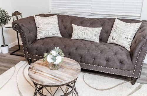 University District Apartment | Newly Renovated(D) OSU/Central ❤Near EVERYTHING!