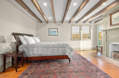 Claverack-Red Mills House | Newly renovated farmhouse on organic farm near Hudson and the Berkshires