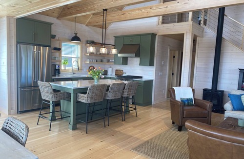 Rangeley Plantation Cabin | Niboban Cabin 14 - Golden Smelt, shared waterfront community