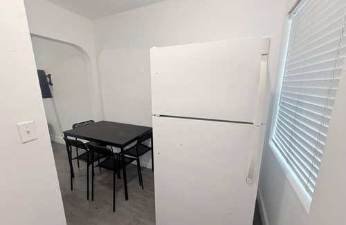 Parkside Apartment | Nice & Simple Studio E