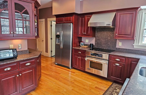 North Conway House | Nirvana Manor: Spacious Elegant Historic Cottage- View, Skiing, Story Land, More