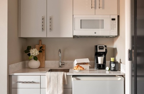 Back Bay West Apartment | No. 284 powered by Sonder | Stellar Queen Room+ w/Balcony
