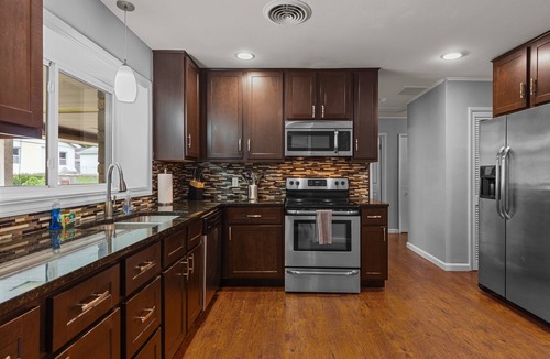 The Southampton House | North Hampton Comfort with Private Backyard