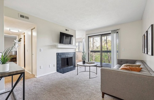 Columbus Apartment | Northwoods 140-2B I Comfy 1 Bed 1 Bath