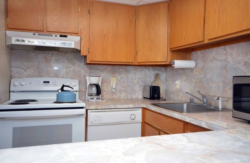 Midtown Ocean City Condo | Oasis North 2-N. Spacious, comfortable 2-bedroom, 2-bath oceanfront condo with 2 reserved parking spaces and fabulous views of the ocean, convenietly located midtown Ocean City (71st street), and just steps to the beach!