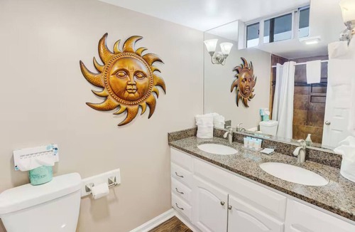 Litchfield by the Sea Hotel | Ocean Air & Easy Evenings | Beachfront Stay w/Private Porch