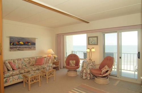 South Rehoboth Condo | OCEAN FRONT CONDO. ENJOY YOUR MORNING COFFEE SITTING ON YOUR PRIVATE BALCONY WATCHING THE SUNRISE.