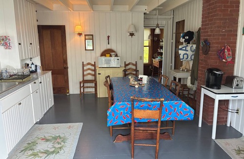Capitol Island Cottage | Ocean front cottage on a drive-on island in Boothbay Harbor, Maine
