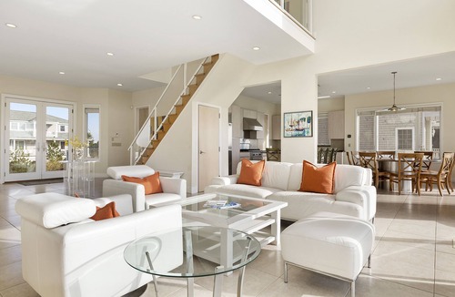 West Hampton Dunes House | Oceanfront 6-BR Beach House W/Pool & Hot Tub Facing the Ocean- Last Min Deals!
