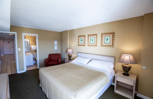 Garden City Hotel | Oceanfront Escape | 3BR, Pool & Hot Tub