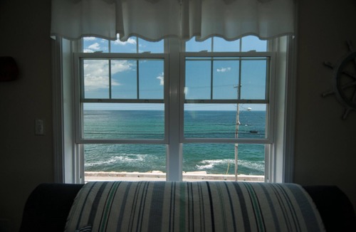 Wells House | Oceanfront Getaway With Spectacular Views