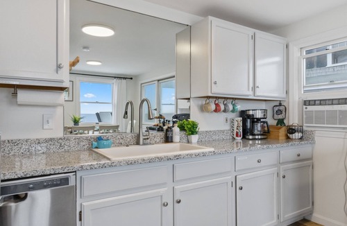 Scituate House | Oceanfront home w/Amazing Views, Hottub! Sleeps 10