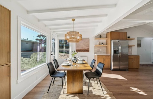 Stinson Beach House | Oceanfront Luxury Getaway On The Sand