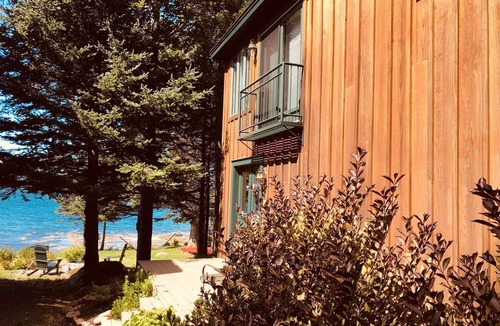 Trenton Cottage | Oceanfront on the doorstep to Acadia National Park