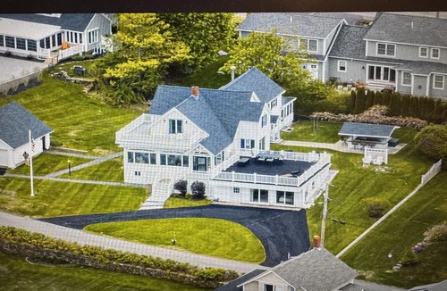 York Beach House | Oceanview 7 bedroom home close to Short Sands Beach