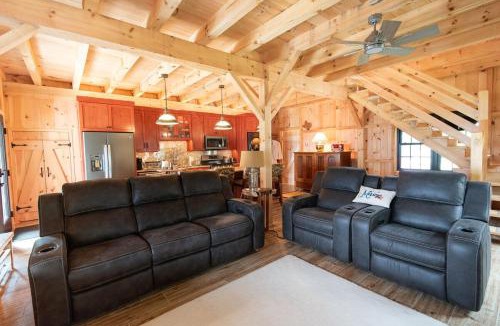 Steuben House | Oceanview Barnhouse Retreat with Hot Tub