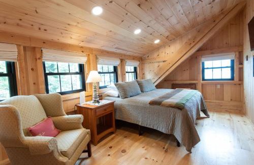 Steuben House | Oceanview Barnhouse Retreat with Hot Tub