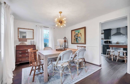 Old Lyme House | Old Lyme Pet Friendly Escape | Griswold Preserve + Beach Pass + Fireplace