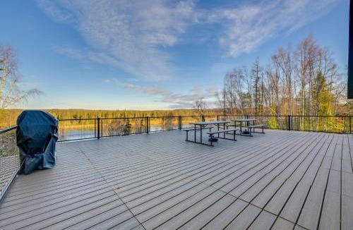 Kalifornsky Apartment | On-Site Kenai River Fishing: Soldotna Apartment!